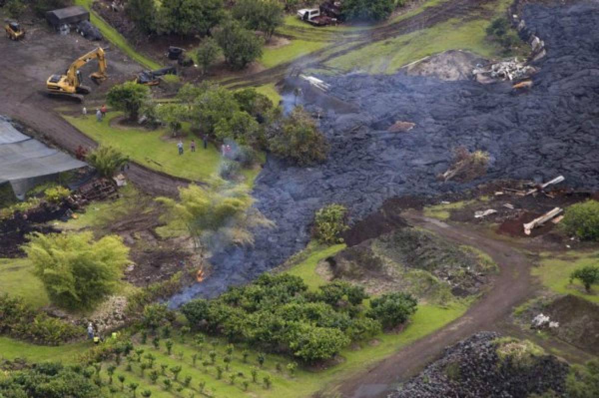 Lava de volcán de Hawái quema por primera vez una casa tras semanas activo