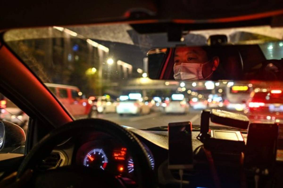 Las autoridades sanitarias aconsejan a estadounidenses no viajar por Día de Acción de Gracias