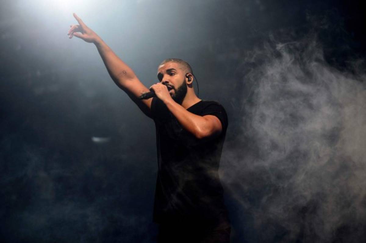 Drake rompe récord de canciones en el Hot 100 con 208