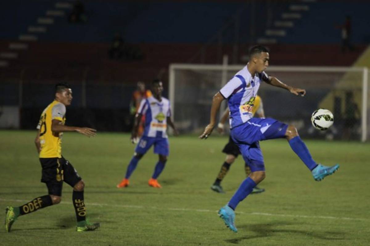 Real España rescata un punto ante Victoria