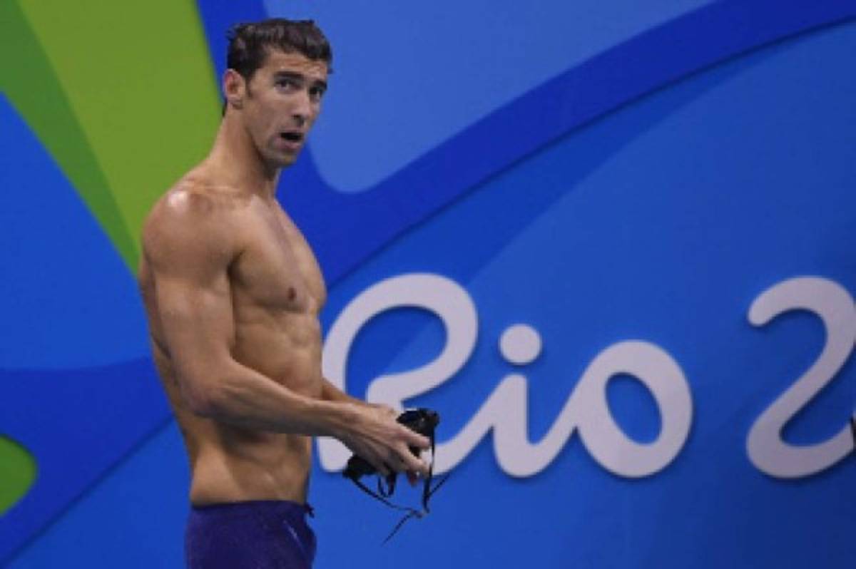Singapurense Schooling se queda con el oro de los 100m mariposa de Phelps