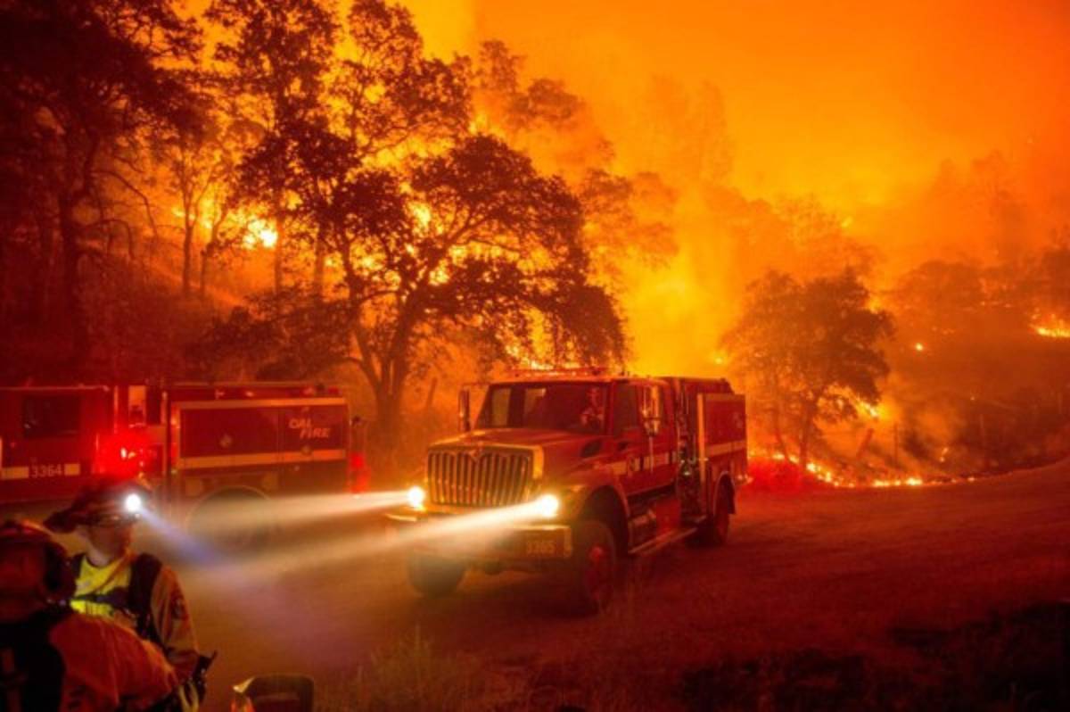 Incendios en California dejan 41 muertos y más de 200 desaparecidos