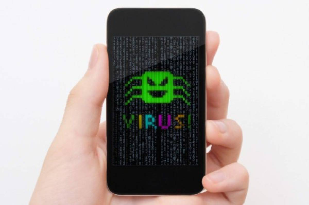 El primer código malicioso para móviles cumple 10 años