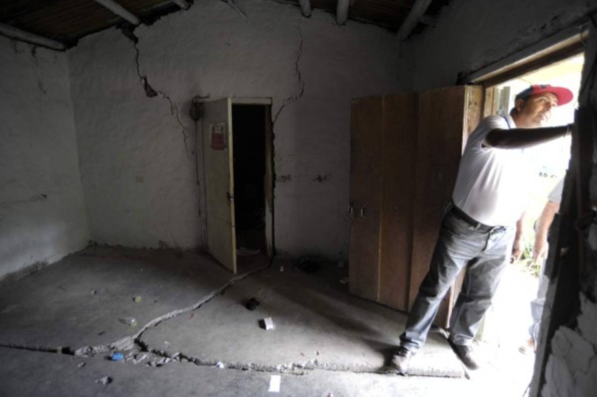 En riesgo están unas 60 familias por activación de falla geológica en Santa Elena, Distrito Central