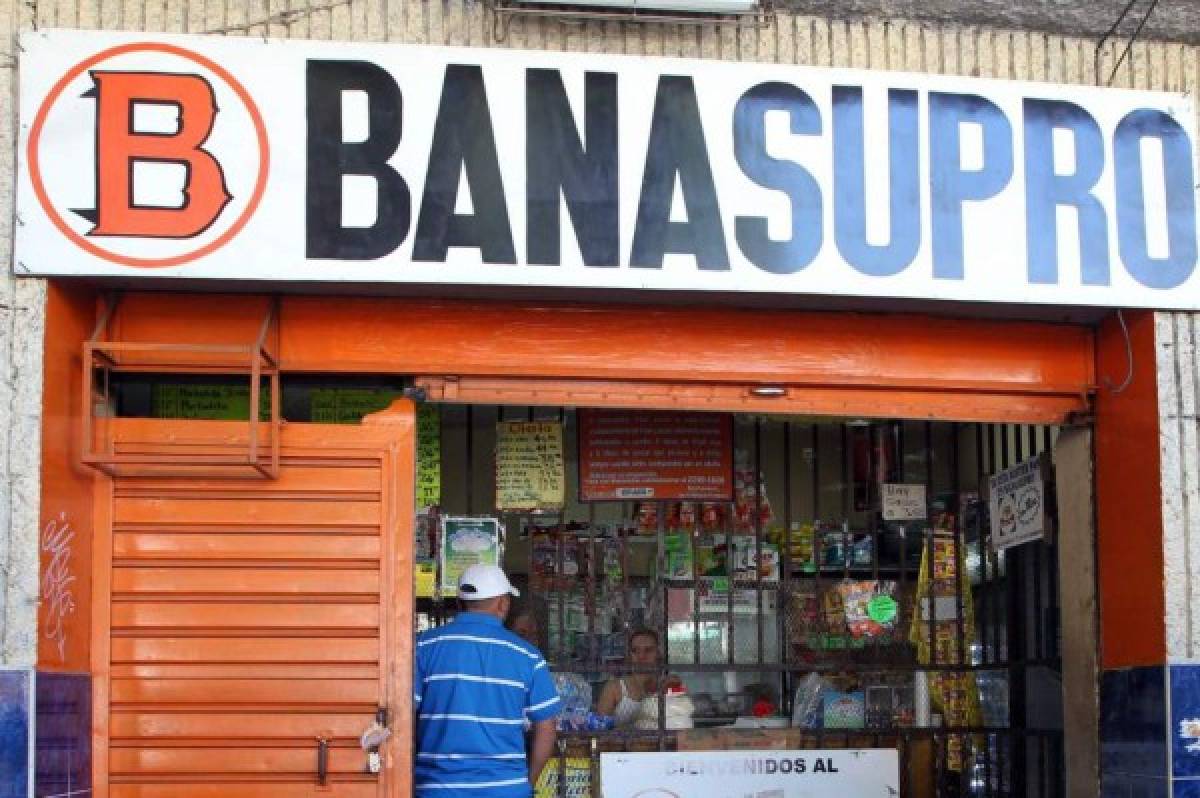 Empleados de Banasupro exigen salario mínimo; denuncian desabastecimiento y paracaidistas  
