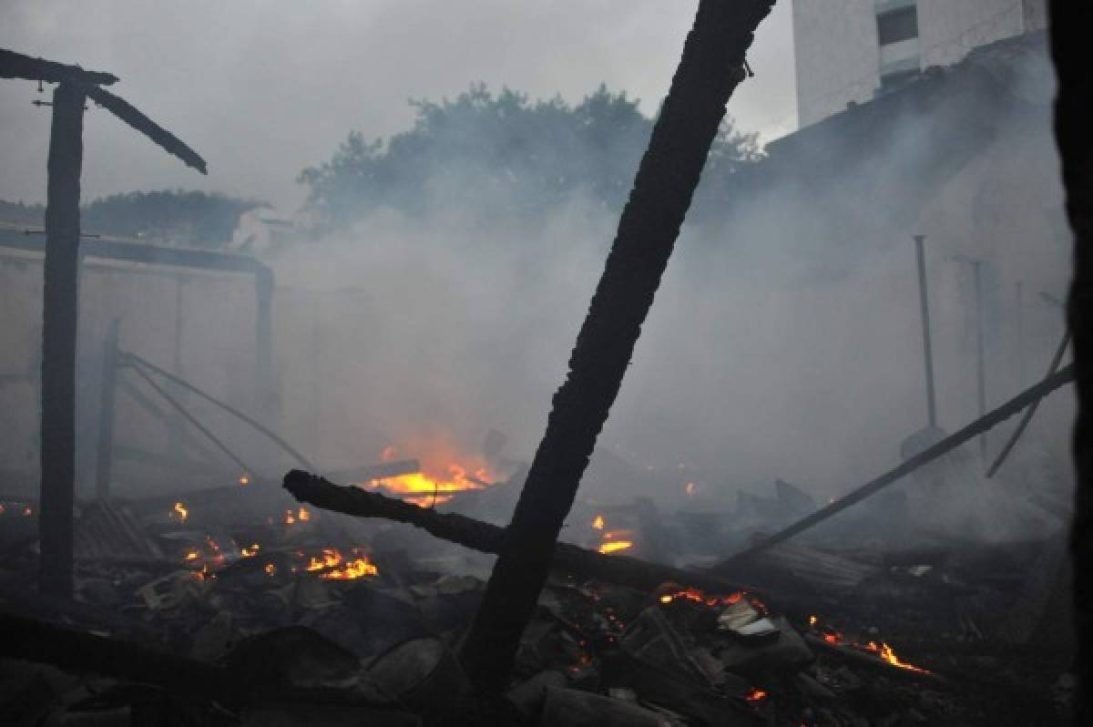 En investigación causas del voraz incendio en el centro capitalino