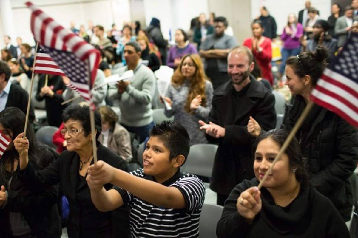 California concedió 605 mil licencias de conducir a indocumentados en 2015