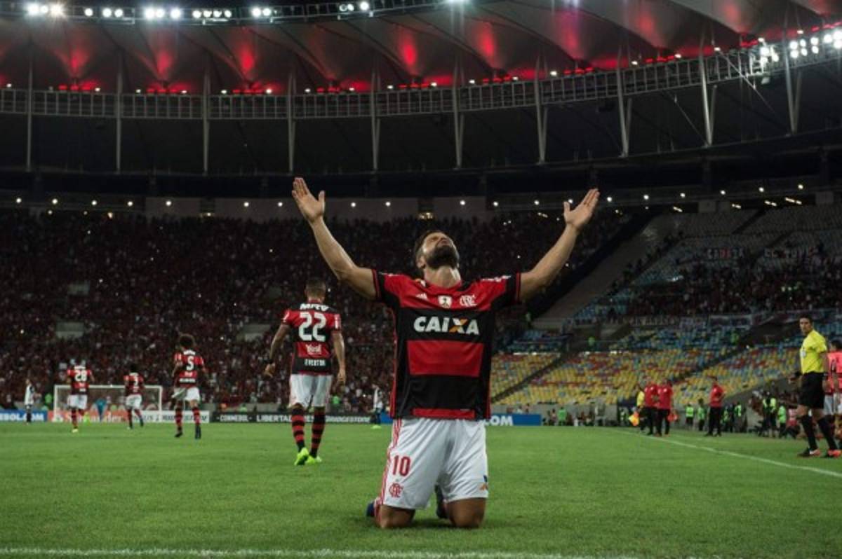 Flamengo golea 4-0 a San Lorenzo y asume liderato del 'grupo de la muerte' de Libertadores