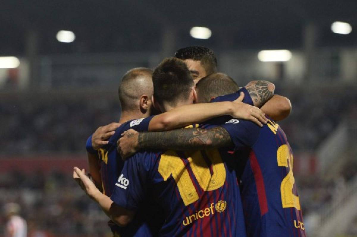 El Barcelona sigue firme y gana 3-0 el derbi en Girona