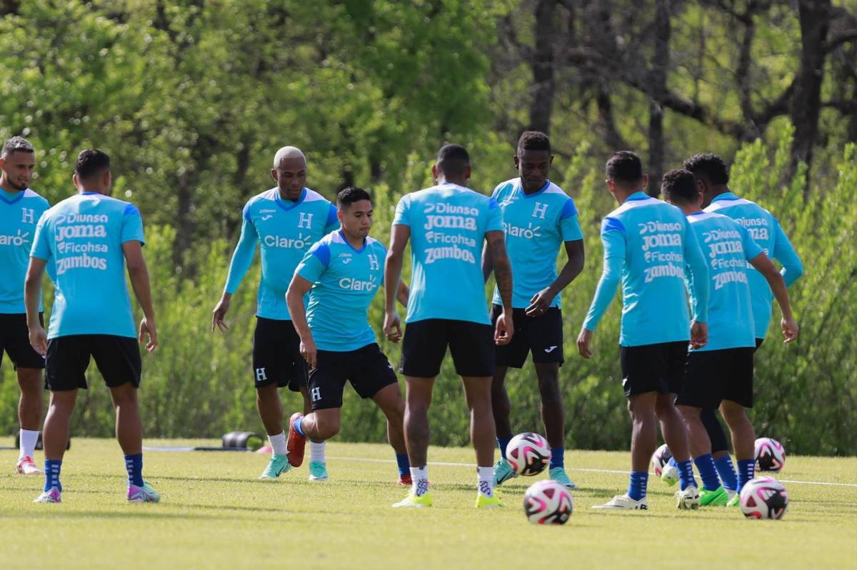 La Bicolor sostuvó su cuarto entrenamiento en Frisco, Texas. La mente está en Costa Rica.