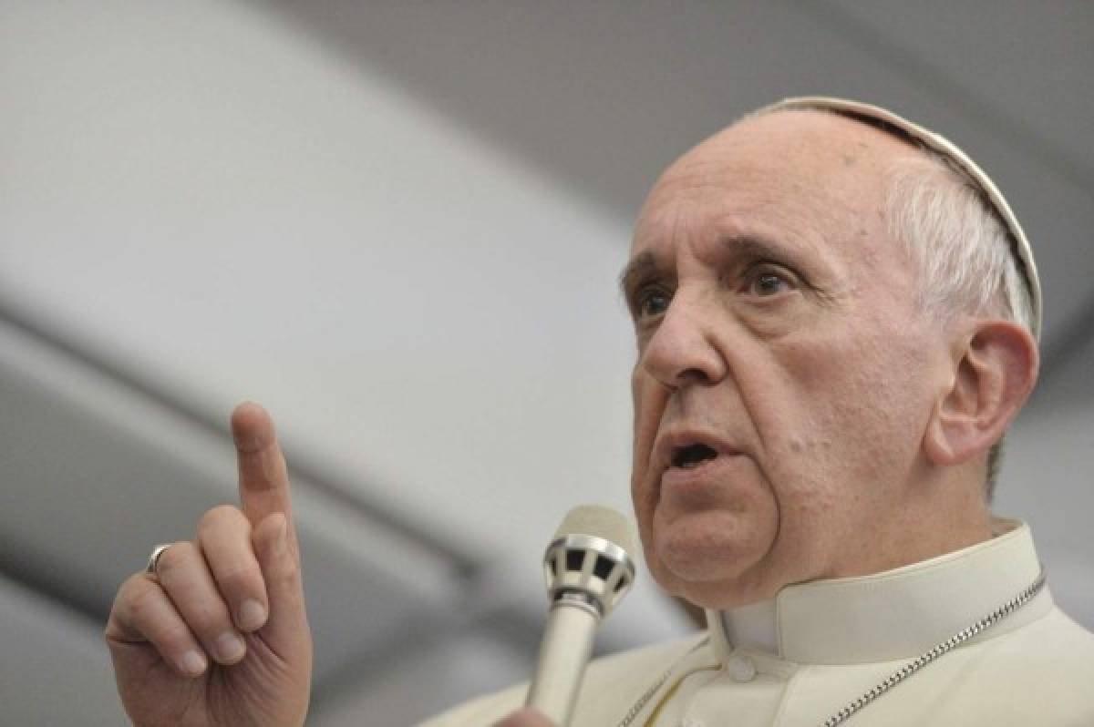 Papa revela sus secretos contra el estrés y admite corrupción en Vaticano
