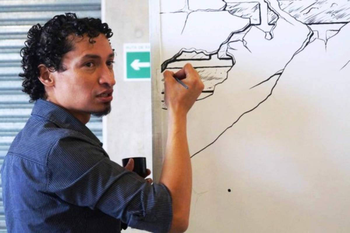 El artista Darvin Rodríguez.