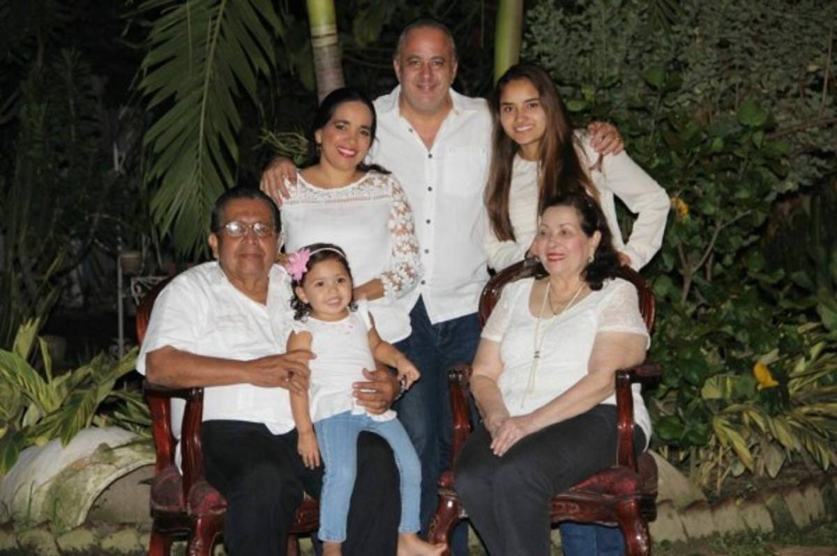 Claudia Herrera de Canahuati: 'Desde que pasó el huracán Mitch mi vida cambió”