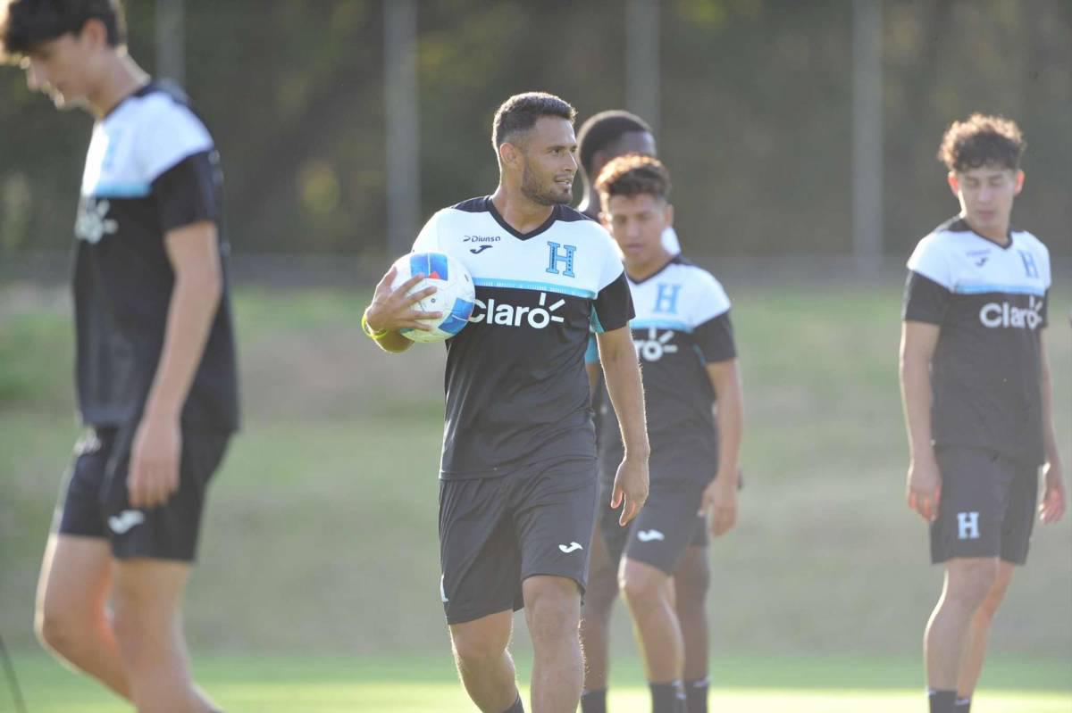 Mathías Vásquez se une a selección de Honduras y la sorpresa que se llevó Rueda