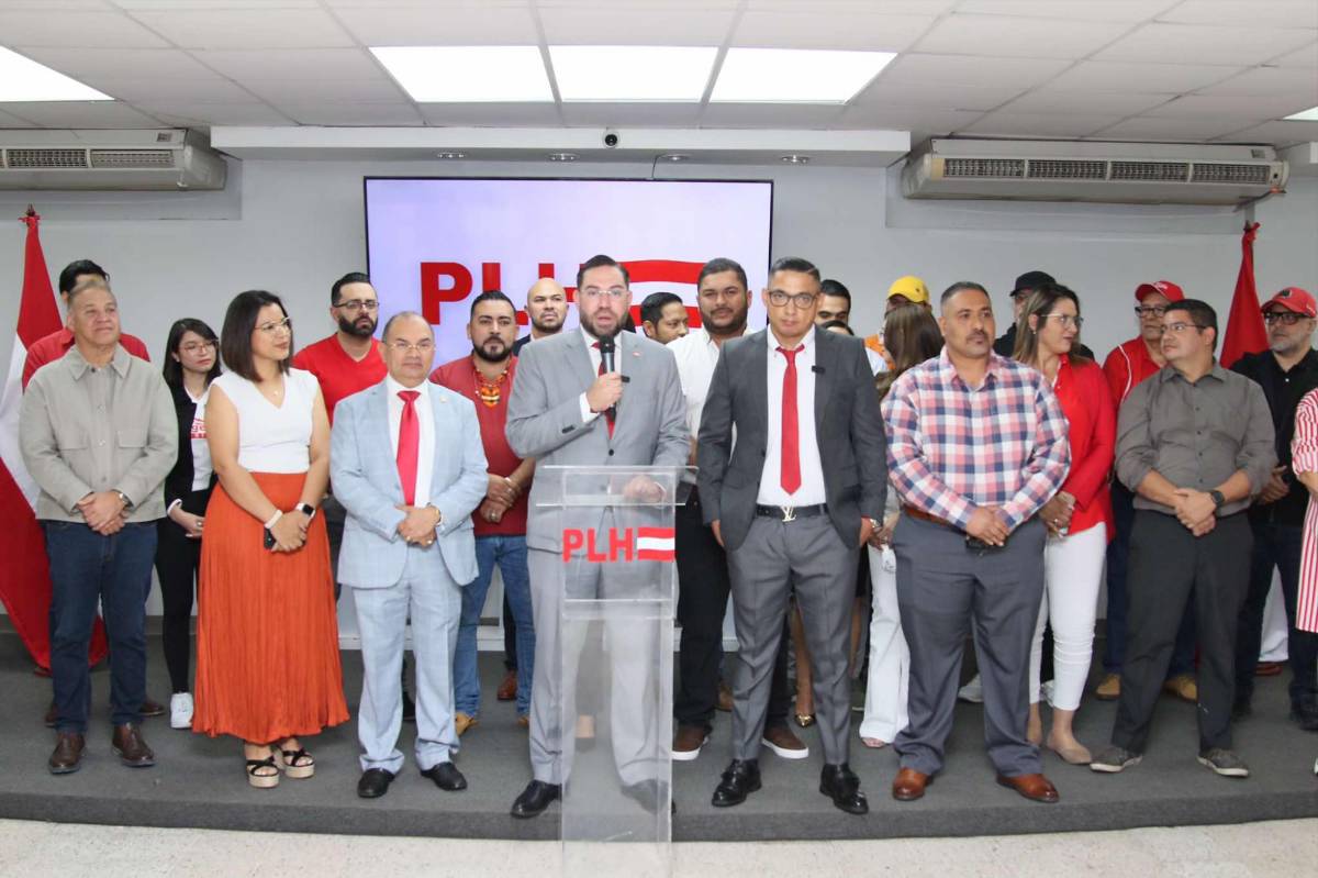 Así fue la presentación de la precandidatura a diputado del exfutbolista de Motagua, Emilio Izaguirre