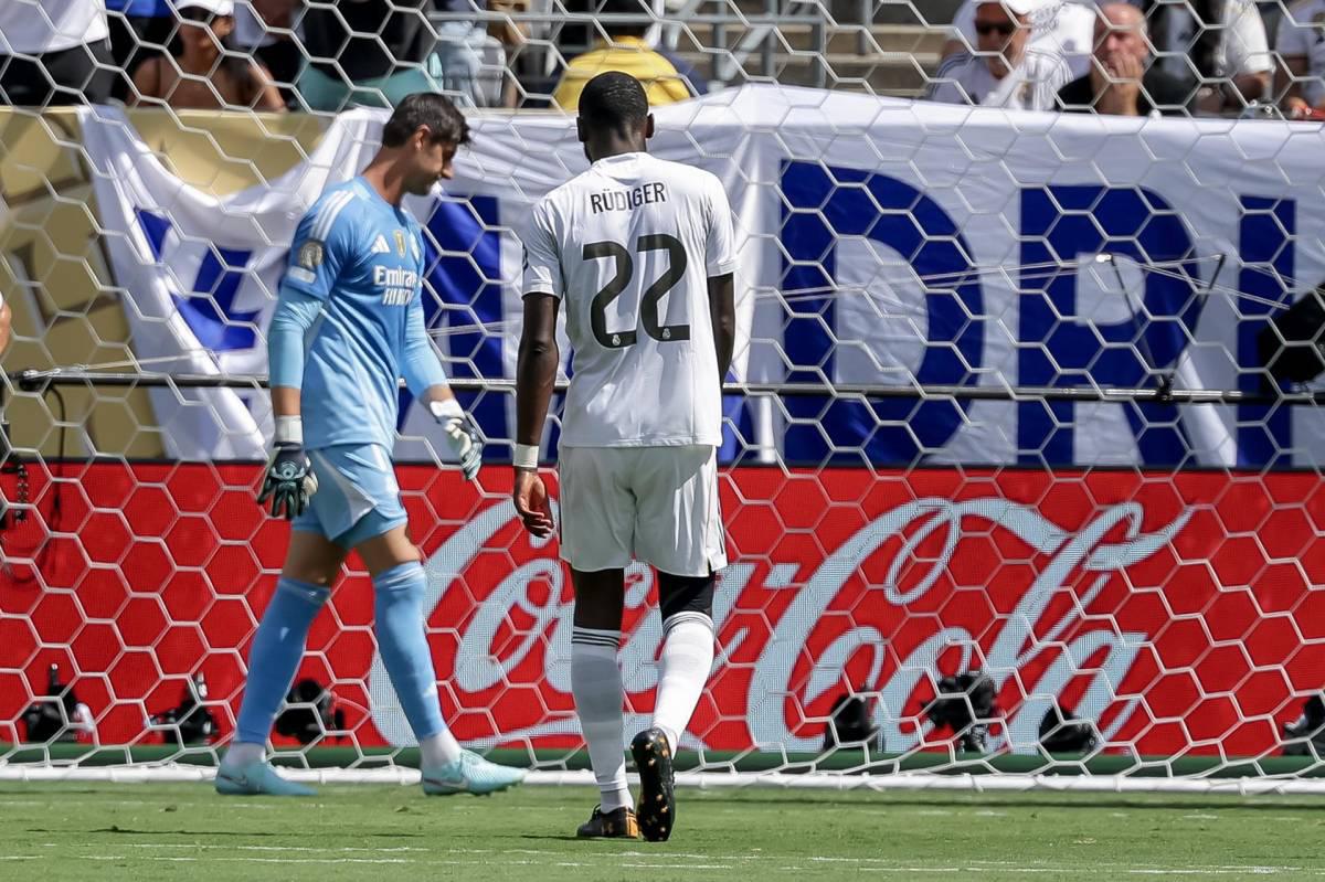 Desmayo de aficionado, el Balón de Oro, adiós a Modrić y villano del Real Madrid en goleada ante PSG