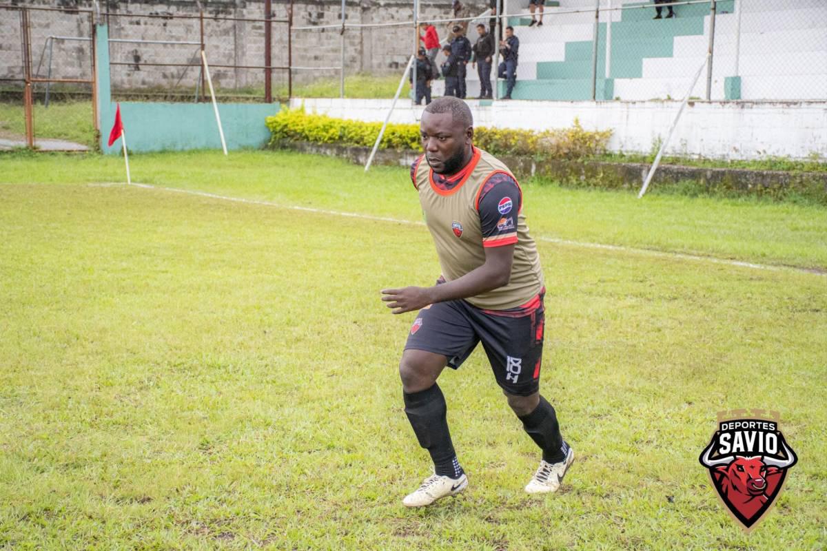 Futbolistas veteranos de Honduras que se resisten al retiro y militan en el ascenso