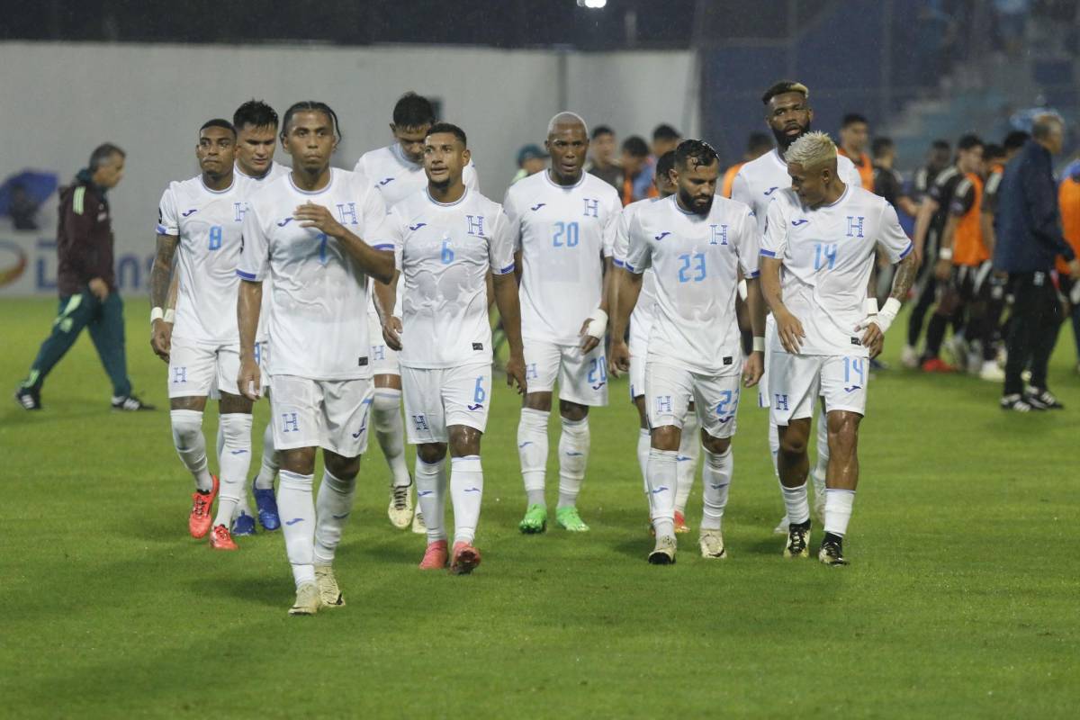 No se vio: Pelea de Menjívar con Jiménez, periodista robó miradas y Aguirre lleno de sangre