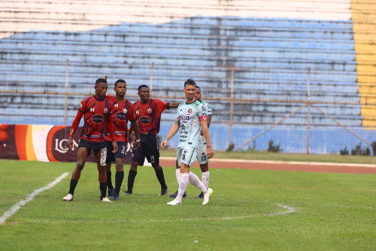 La vuelta entre Independiente y Lone FC se jugará el próximo sábado a las 7:00 pm.