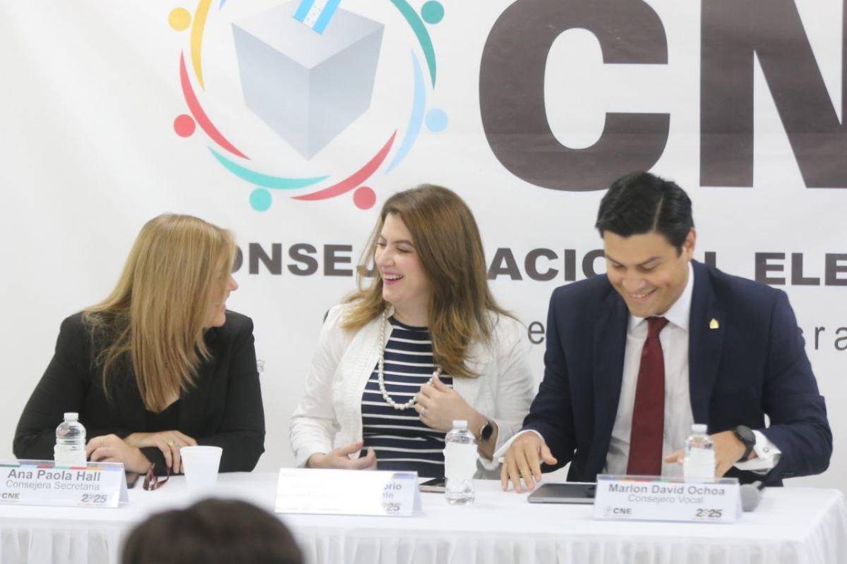 Siete empresas entregan al CNE sus ofertas para licitar por el TREP