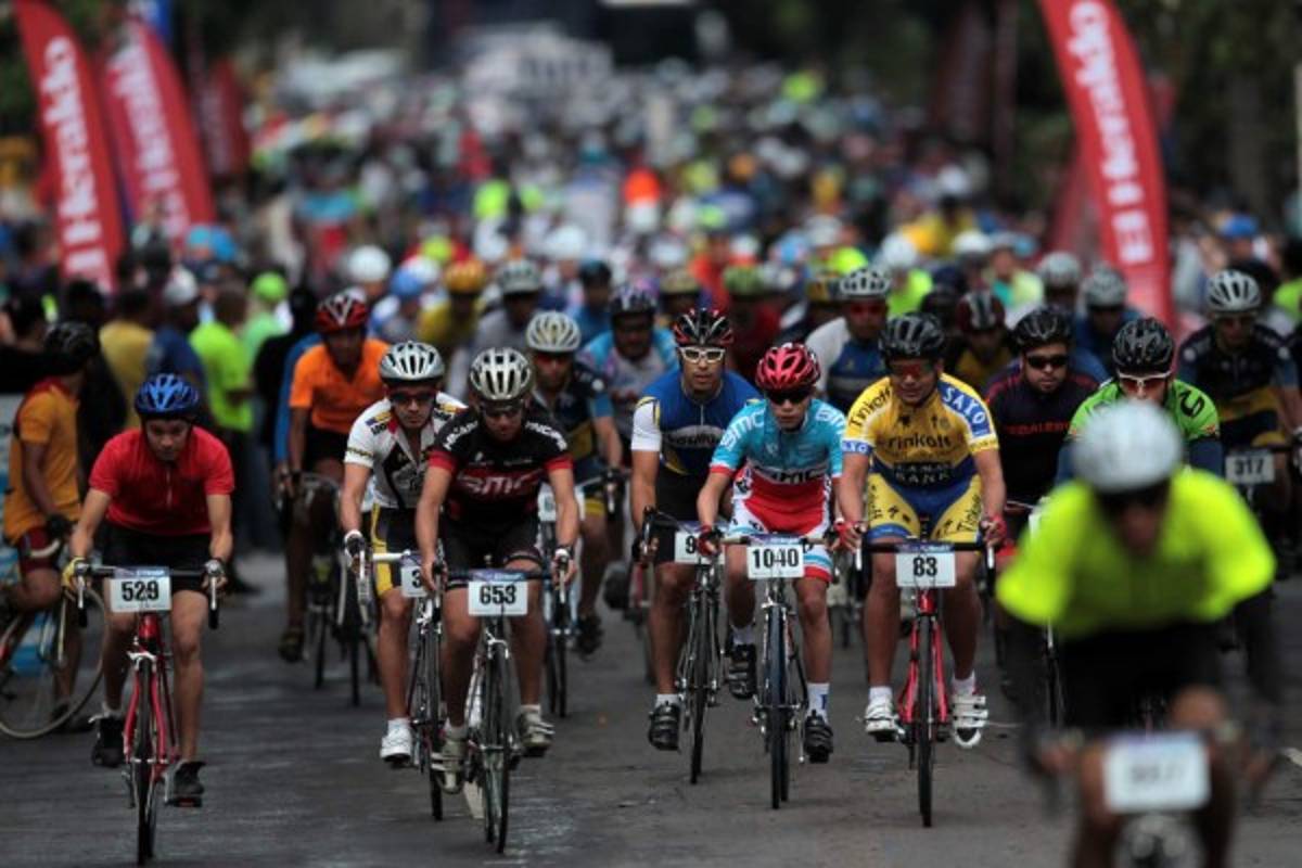 Monumental fiesta ciclística en Honduras