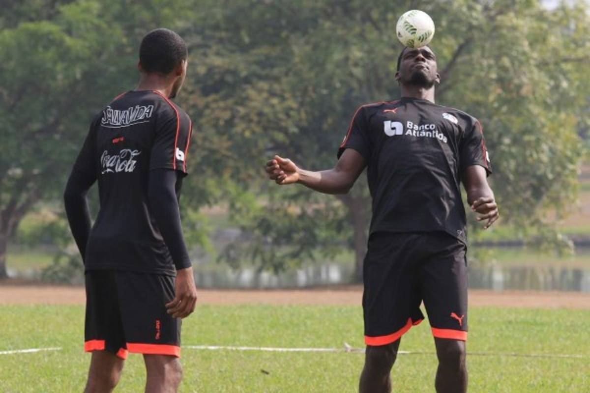 Walter García, argentino del Olimpia, analiza sus tres meses en Honduras
