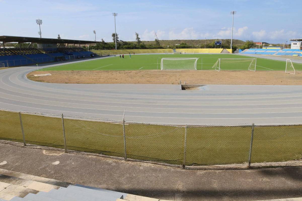Cancha sintética, mucho calor, así es Curazao, lugar donde jugará Honduras