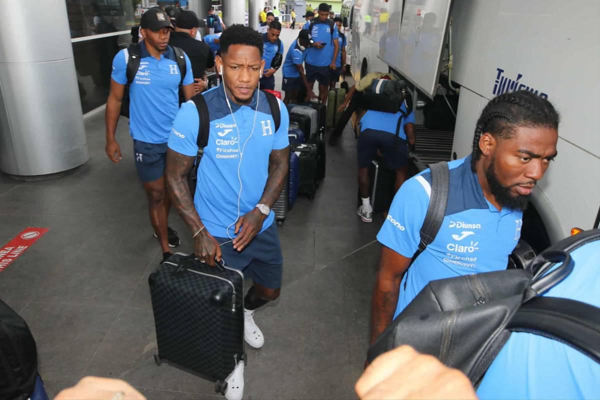 Con cara de pocos amigos llegaron seleccionados de Honduras a Tegucigalpa