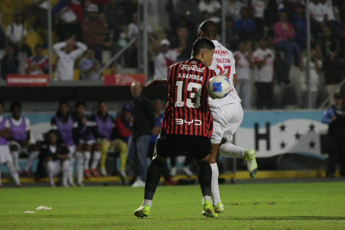 Amargura de Olimpia, villanos del partido y alegría de Alajuelense tras clasificar a final de Copa Centroamericana