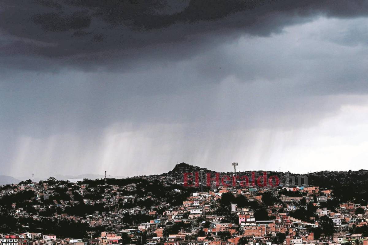 Pronostican fuertes lluvias para segunda quincena de mayo en la capital