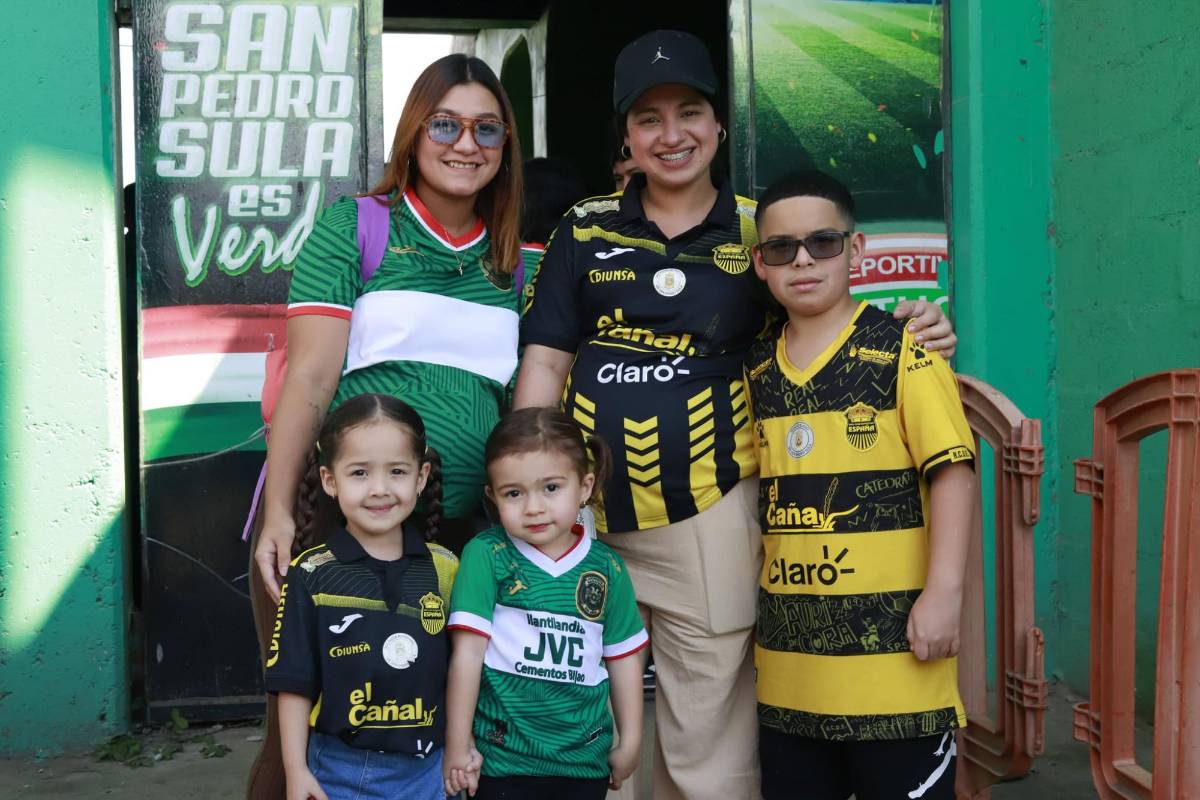 Leyenda sorprende, hermandad entre aficionados y la bella rubia en el clásico Marathón-Real España