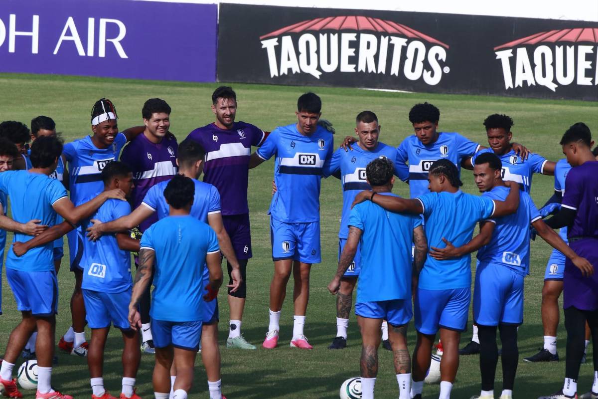 Real Estelí se instala en SPS y guapa periodista sorprende en entrenamiento en el Morazán