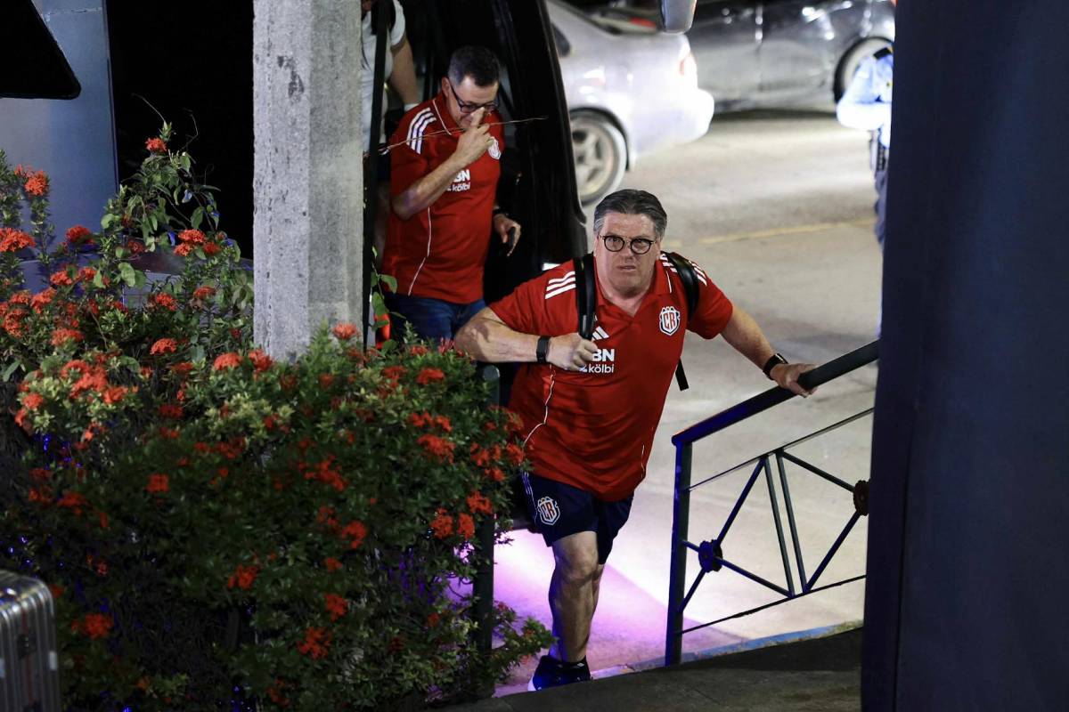Llegada de Costa Rica a San Pedro Sula para partido eliminatorio ante Honduras