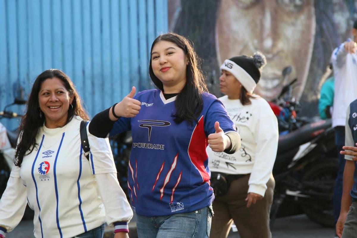 Gran ambiente en el Nacional para partido entre Olimpia y América por Concachampions