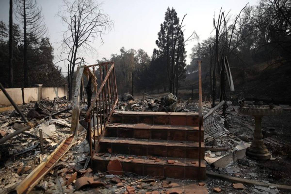 Incendios en California dejan 33 muertos; bomberos anuncian progresos