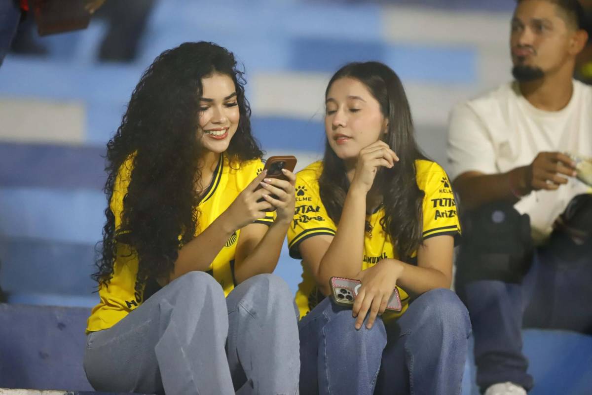 Nuevo DT de Real España presente, linda colocha deslumbra y lo que hizo Javier López en Motagua