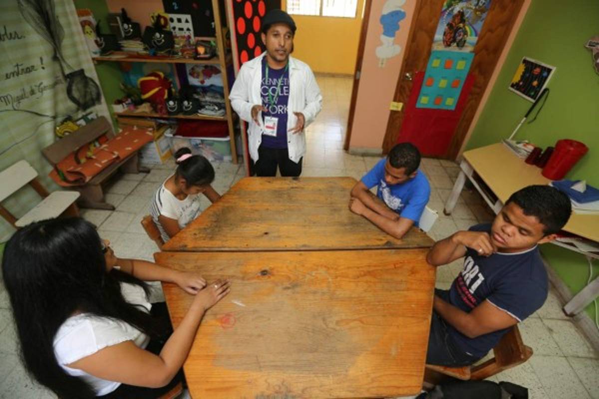 Escuela Pilar Salinas, el faro que ilumina a los no videntes en la capital