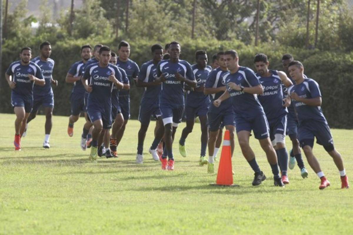 Olimpia y Motagua juegan este domingo la ida de la semifinal
