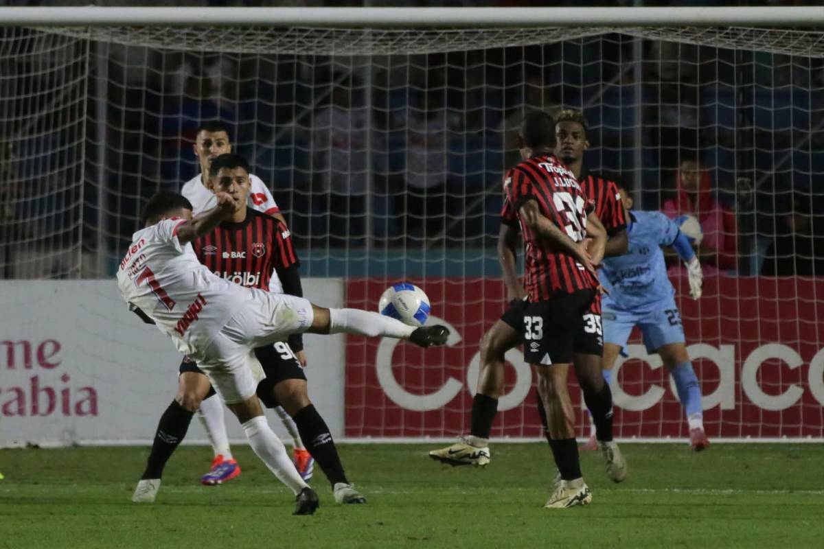 Amargura de Olimpia, villanos del partido y alegría de Alajuelense tras clasificar a final de Copa Centroamericana