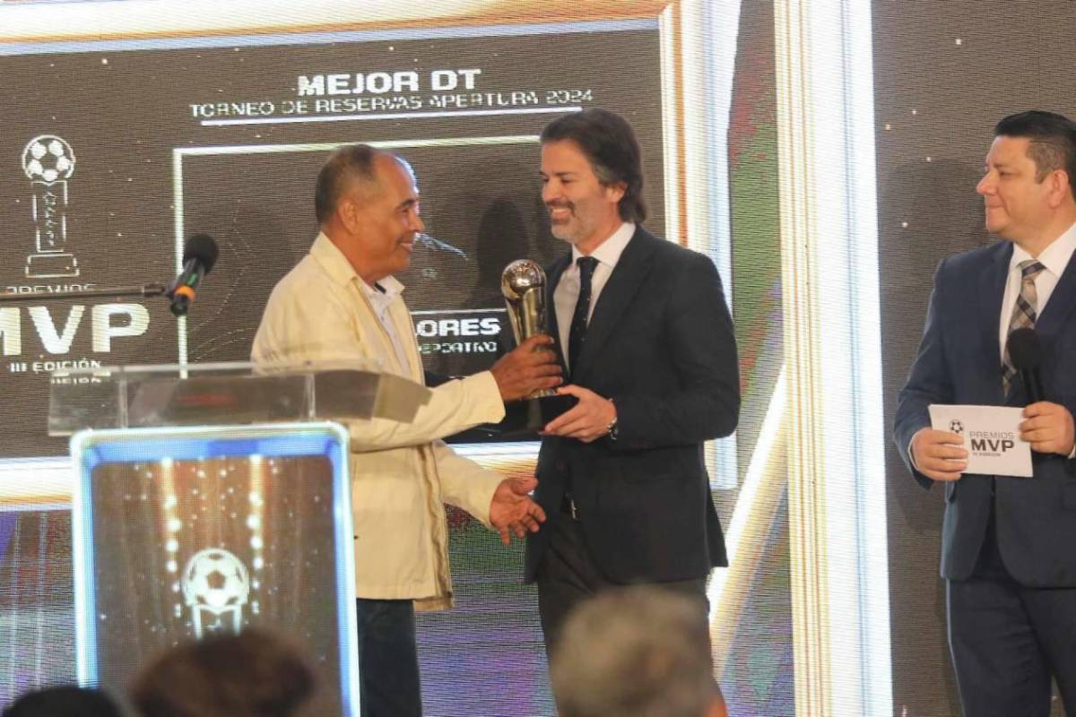 Motagua y Olimpia arrasaron: Así se vivió la premiación a mejores jugadores de Liga Nacional