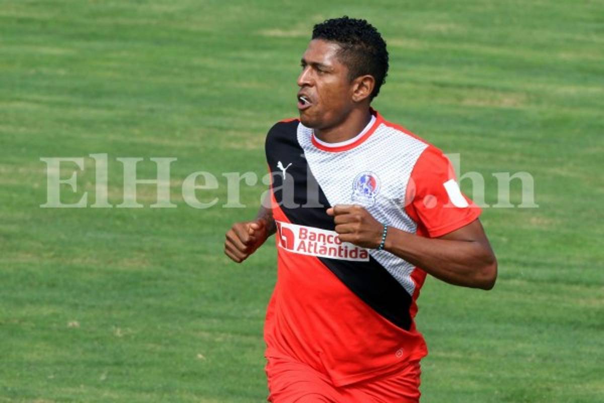 Carlo Costly podría dejar el Olimpia