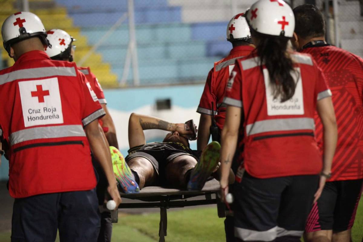 Polémica arbitral, sorprende héroe de Olimpia y sufrimiento ante Mixco en Copa Centroamericana