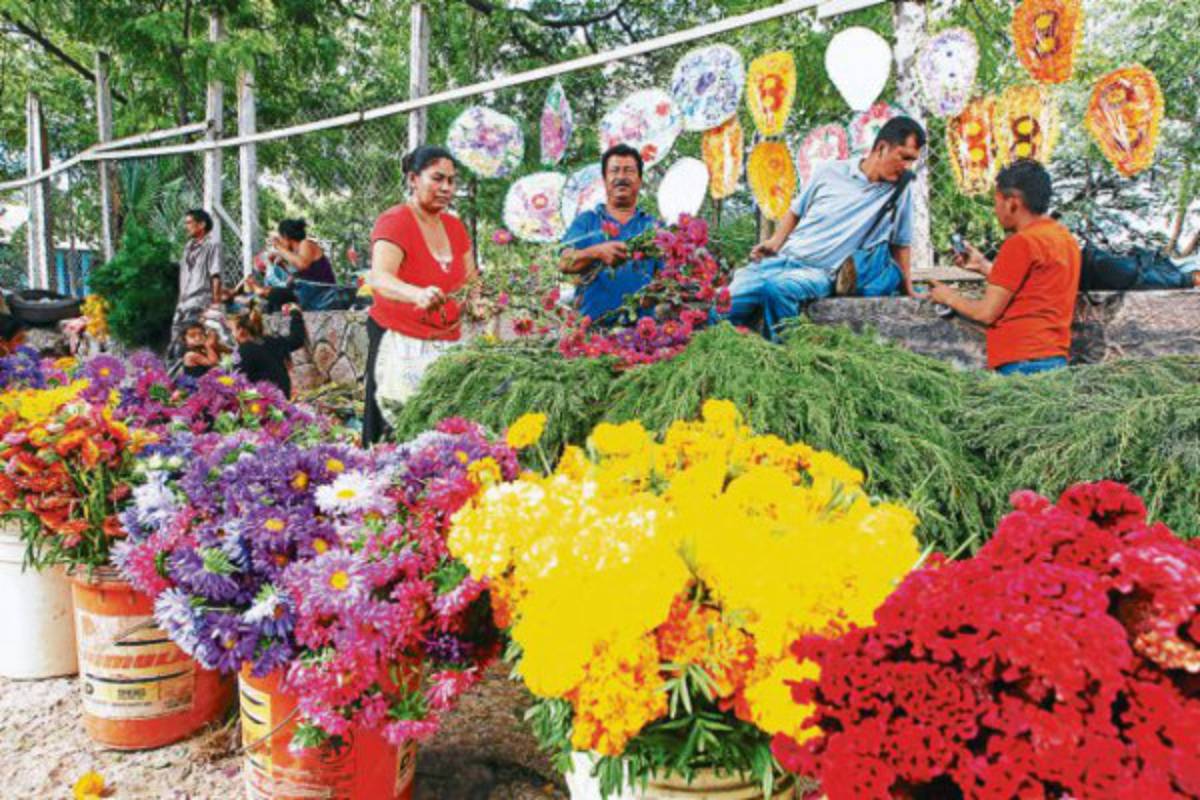 Honduras: Capitalinos reviven el amor por sus seres queridos