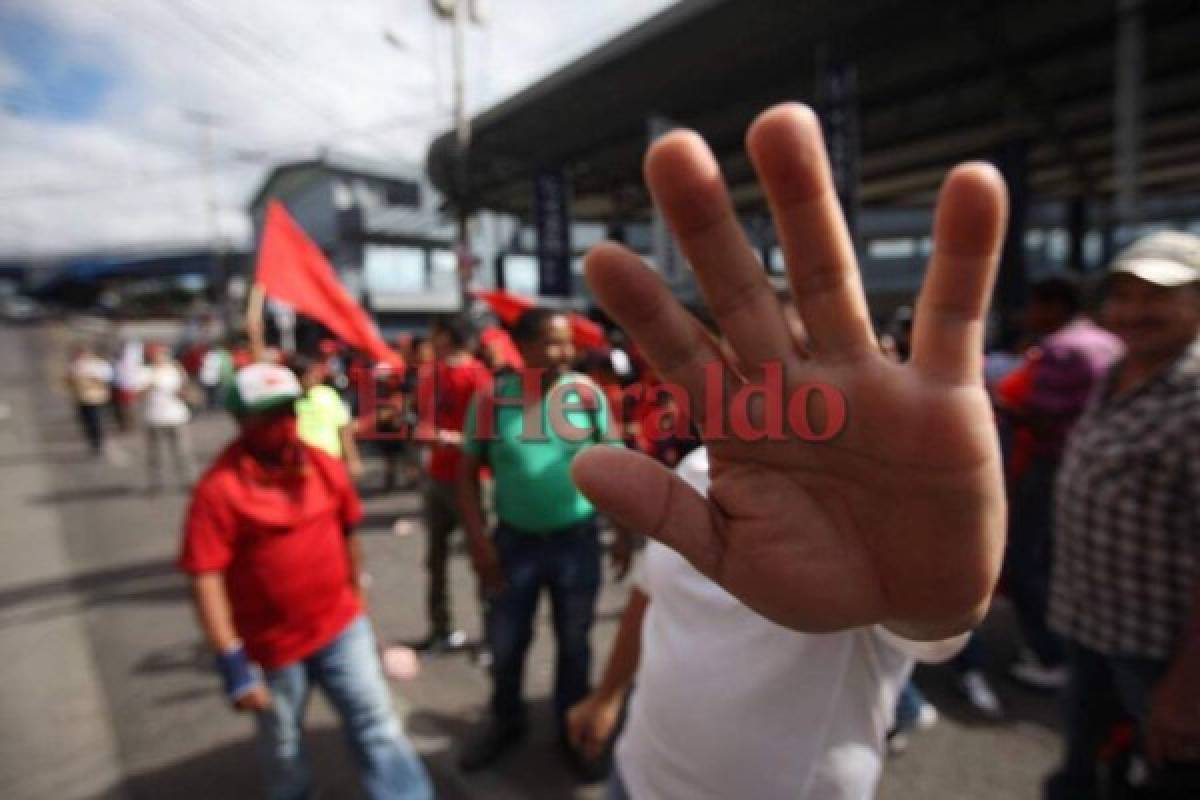 Las imágenes que no vio de la masiva marcha de la Alianza de Oposición  