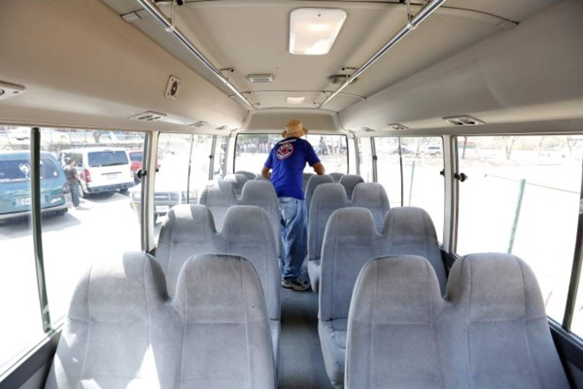 Unidades sin revisión serán regresadas con los pasajeros