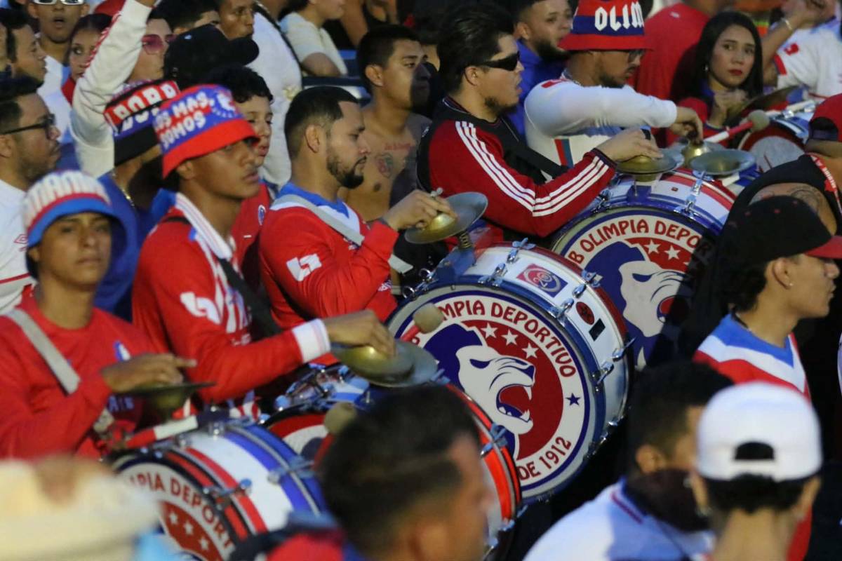 La enorme llegada de la Ultra Fiel para decisivo juego de Olimpia ante Saprissa