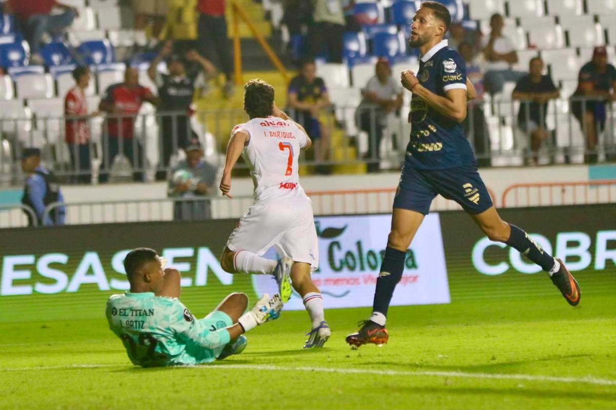 Olimpia humilla a Motagua, jugador sale herido, visita especial y sorprende lo que hicieron los DT