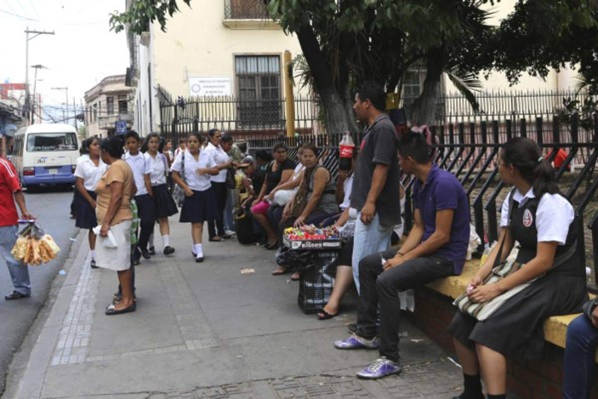 3,200 operadores de transporte han abandonado su trabajo