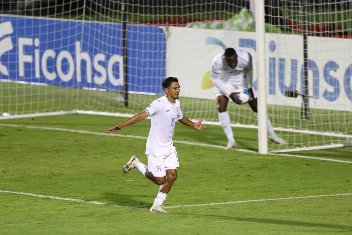 Villano en Honduras, político sorprende, plática secreta y chica es la sensación en el Nacional