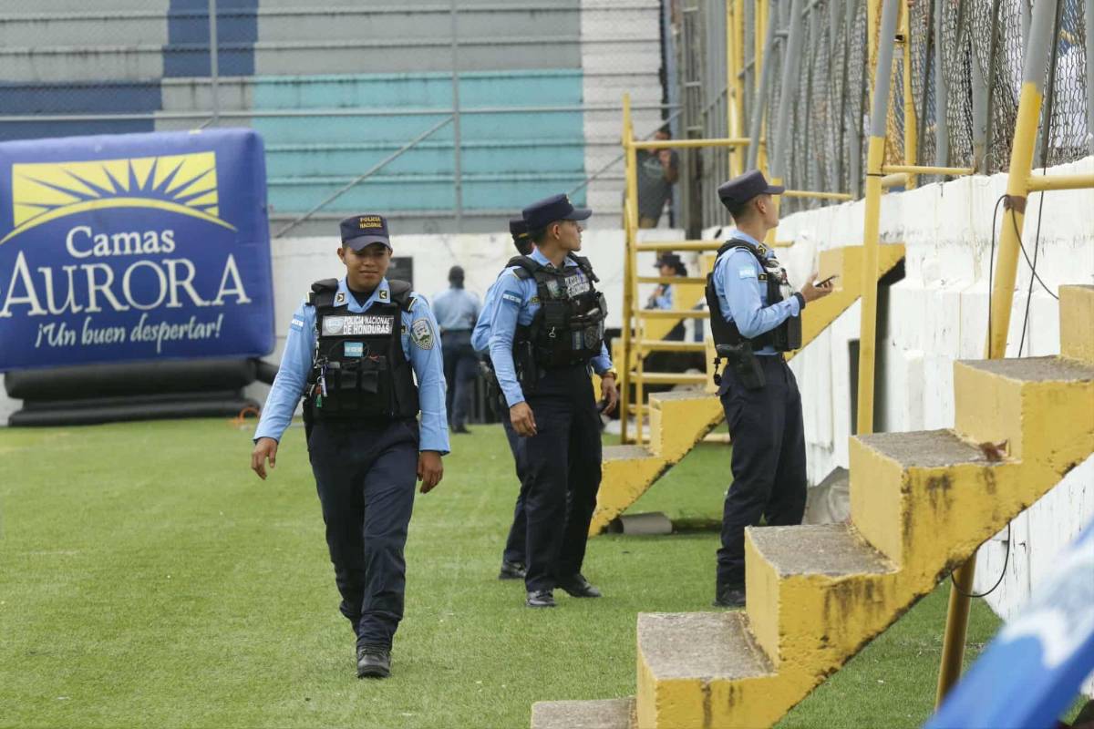 Hermosas chicas, leones y tiburones: gran ambiente para Platense vs Olimpia
